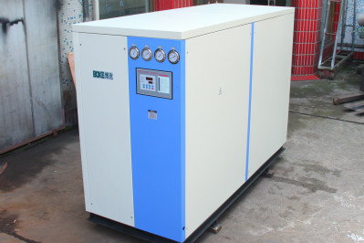用戶購買水冷箱式冷水機(jī)怎么選擇供貨商？